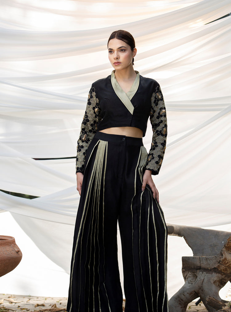 Noir Beehive Pleated Co-ord